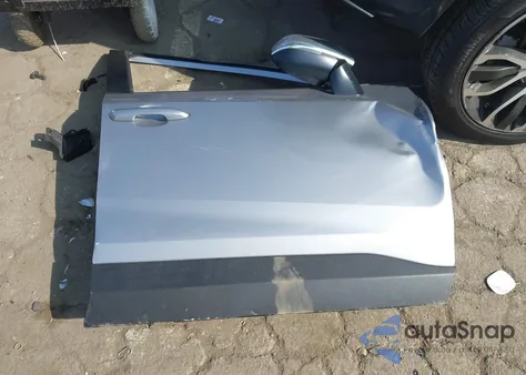 2024 Toyota Rav4 Hybrid Le z USA, uszkodzony, nr VIN JTMMWRFV1RD266849